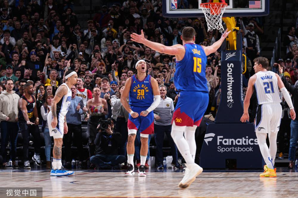 同时库里也 同时库里也