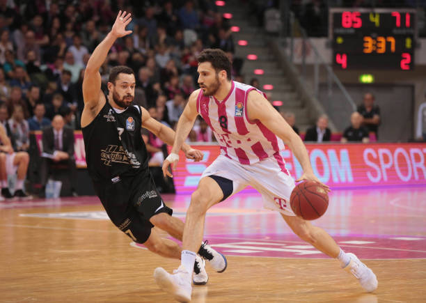 在比赛末段 在比赛末段