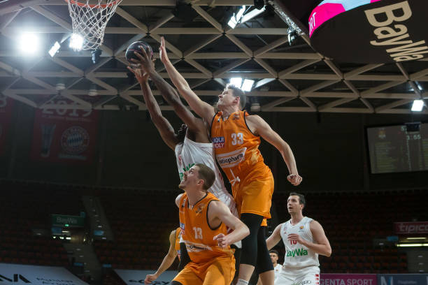 次教练更换 次教练更换